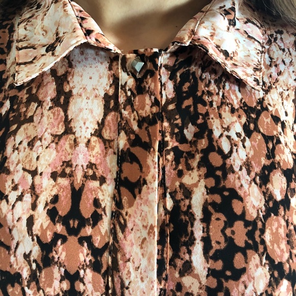 Solddd Outtt - Picture 3 of 5